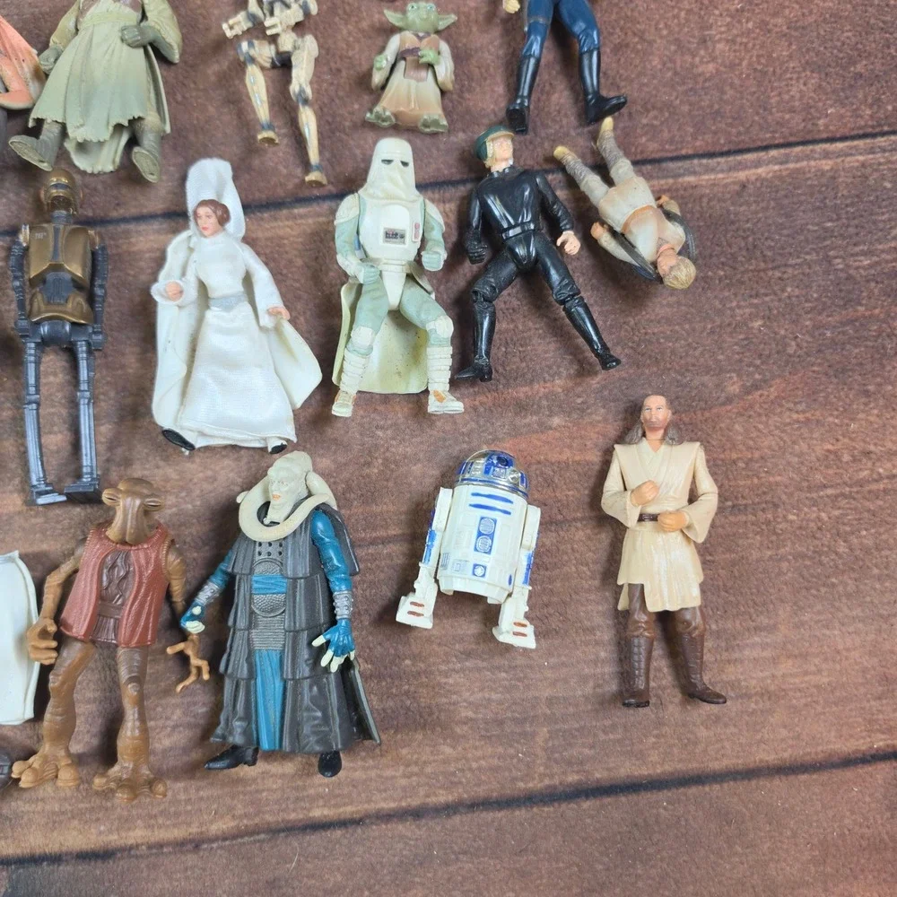 Hasbro Star Wars Action Figure Lot 40+ Pc Multicolor Good Vintage Modern Mix